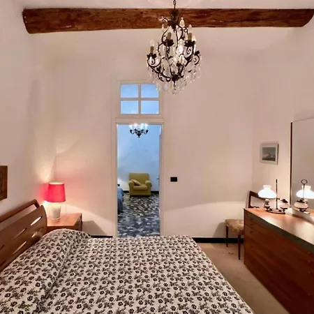 Apartment Lovingenoa - Prione - White House *