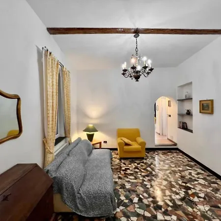 Lovingenoa - Prione - White House Apartment *