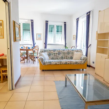 Lovingenoa - Prione - White House Apartment